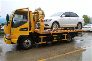 北碚附近拖车救援24小时服务热线